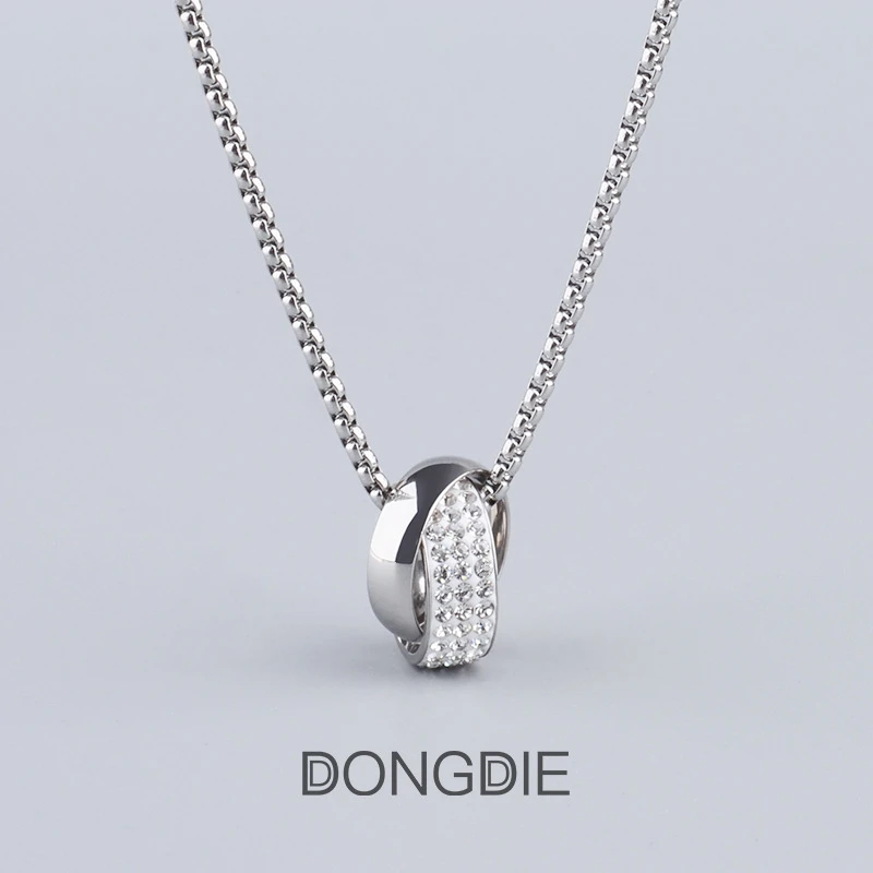 王一博同款钛钢双环镶钻潮设计感潮牌百搭配饰高街挂坠男士吊坠