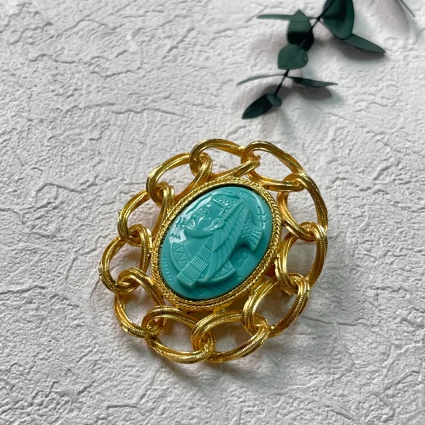 铜合金树脂胸针 【六六中古】孤品复古胸针ad4358