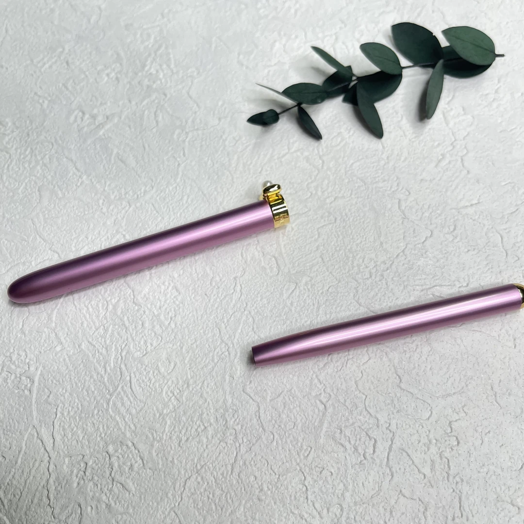 【六六中古】孤品粉色唇刷摆件ay717