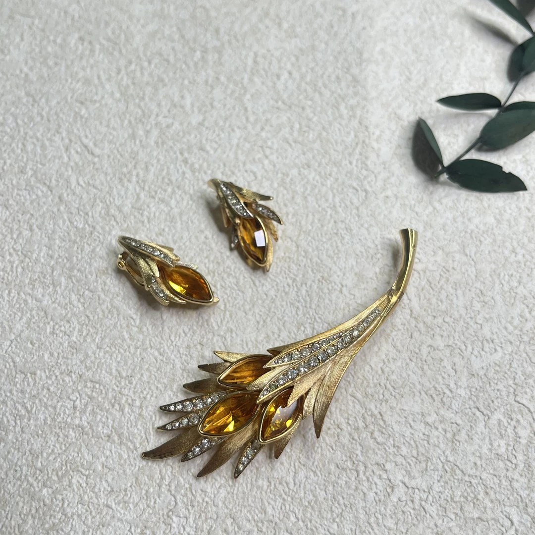 铜合金合成锆石胸针 【六六中古】孤品复古胸针耳夹套装th3235