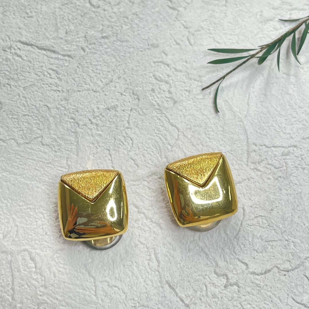 铜合金耳饰 【六六中古】孤品复古耳夹ap5429