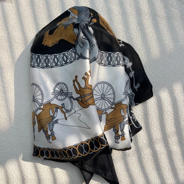 【六六中古】孤品复古丝巾an650尺寸88×88