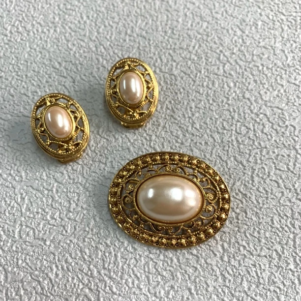 铜合金仿珍珠胸针 【六六中古】孤品复古胸针耳夹套装mk021