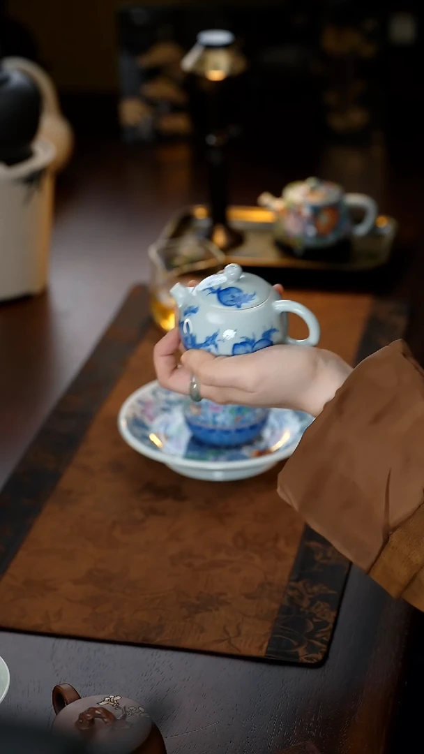 【闪购商品】雲梦茶器九桃茶壶