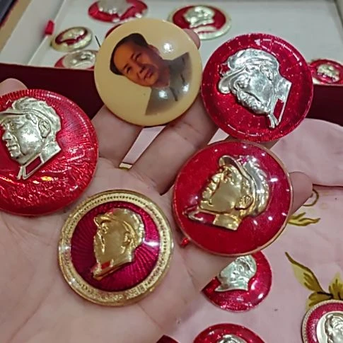 其他普通金属L****5纪念章