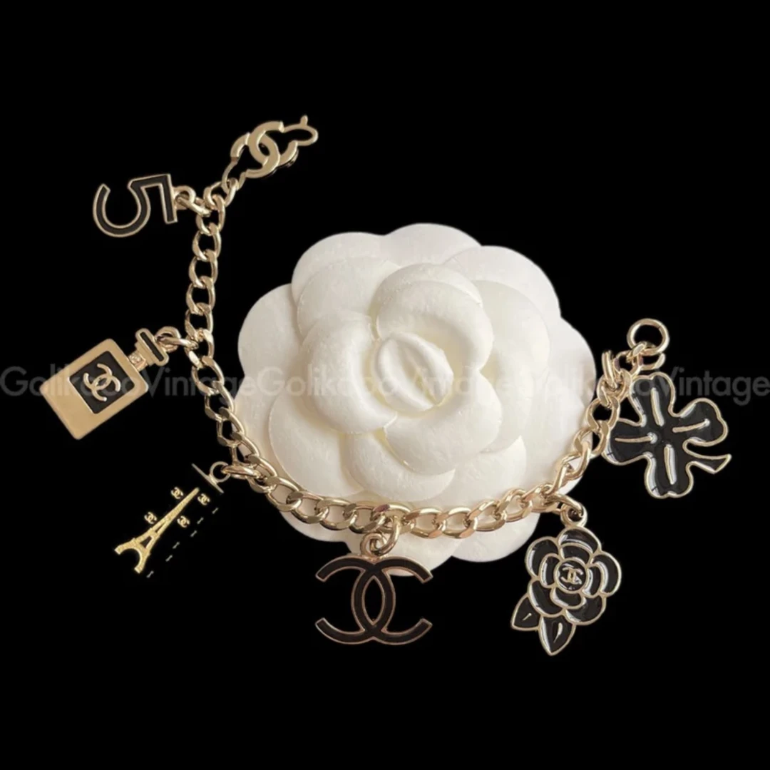 95新 Chanel/香奈儿 Chanel浅金多元素铁塔双C珐琅手链 RB7024022