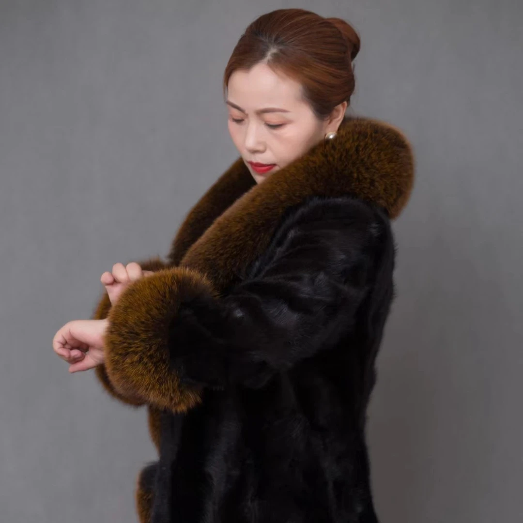 神猴皮草--狐狸毛领丹麦水貂月牙型高档时尚女装