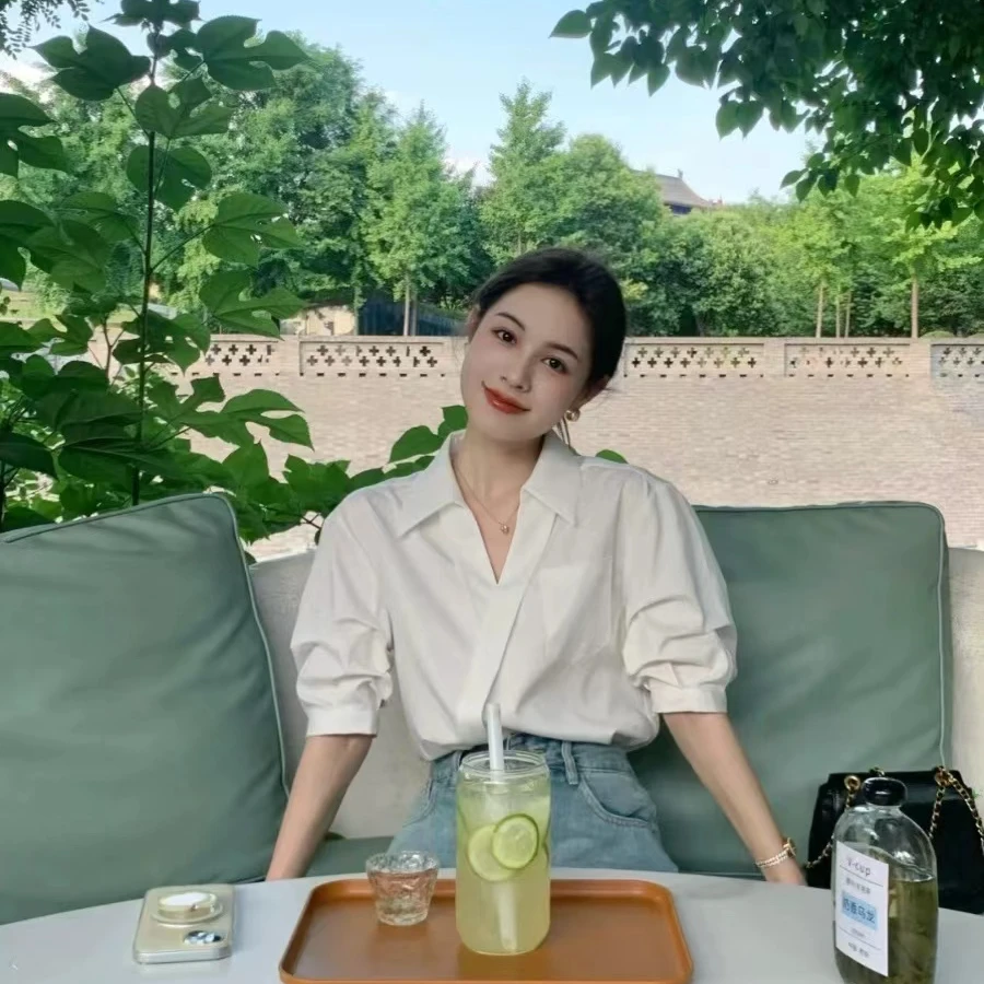 小温专属-法式高级感白色V领短袖衬衫夏季女气质轻熟衬衣6587#0.1