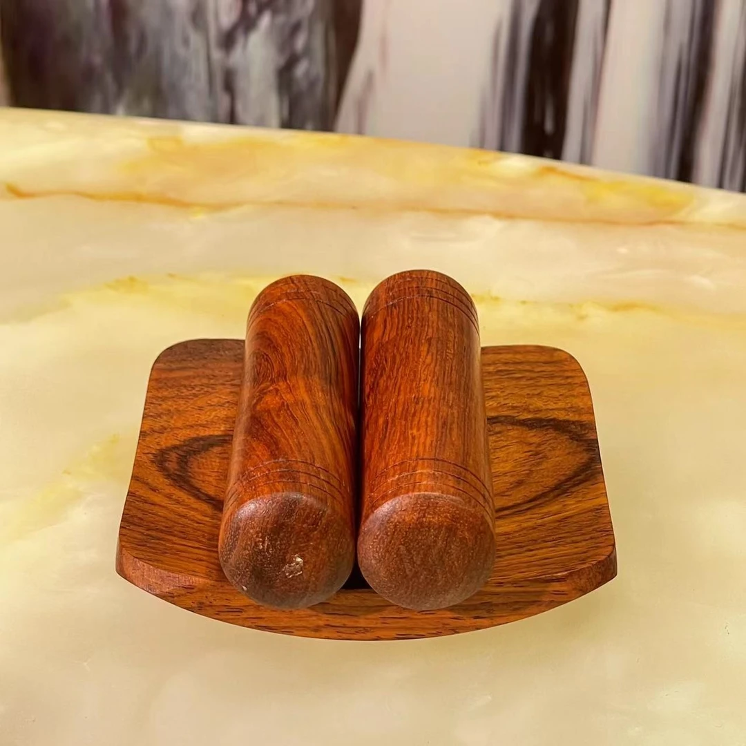 XT035木制名片夹MH 尺寸：9x9cm