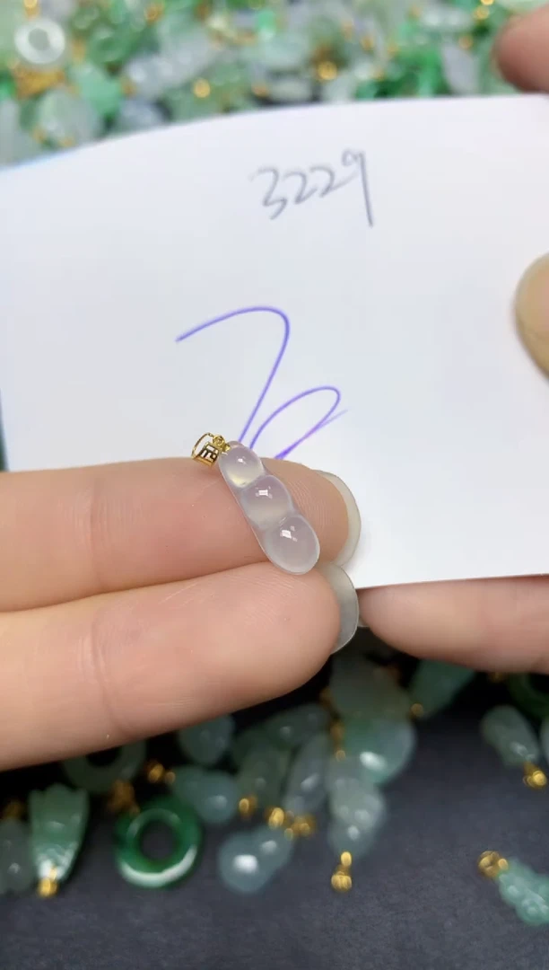 【闪购商品】翡翠挂件18K金镶嵌   天然翡翠A货