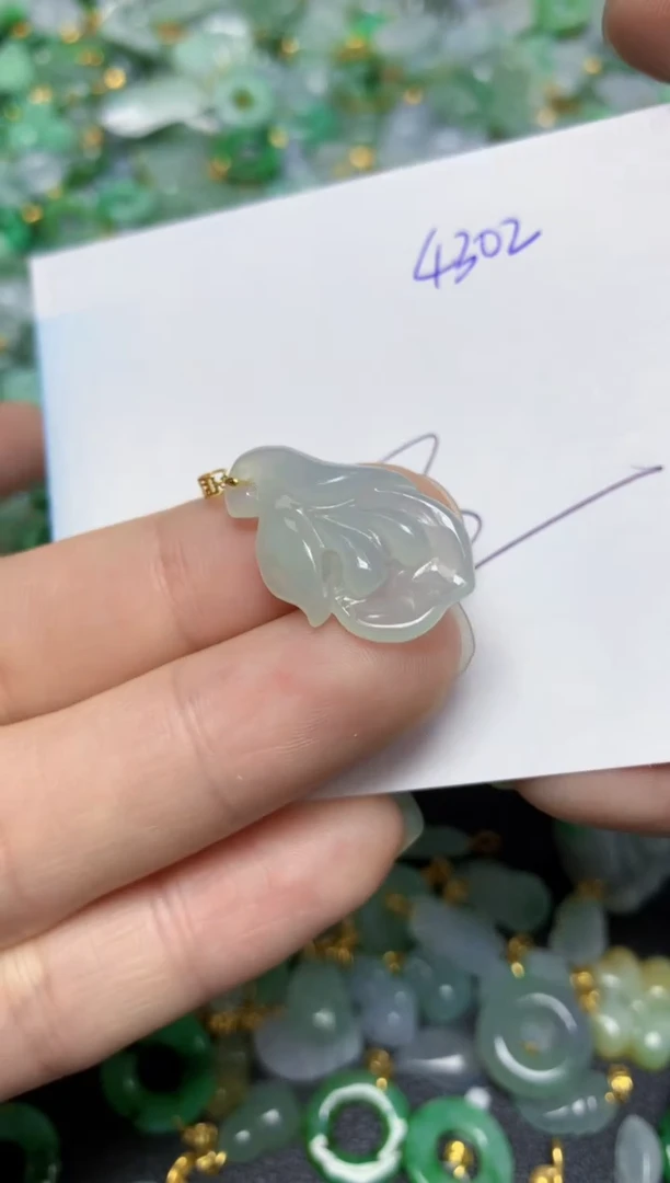 【闪购商品】翡翠挂件18K金镶嵌    天然翡翠A货
