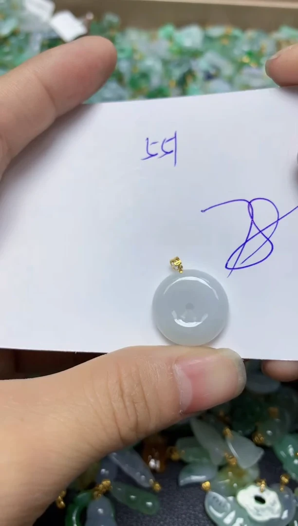 【闪购商品】翡翠挂件18K金镶嵌    天然翡翠A货