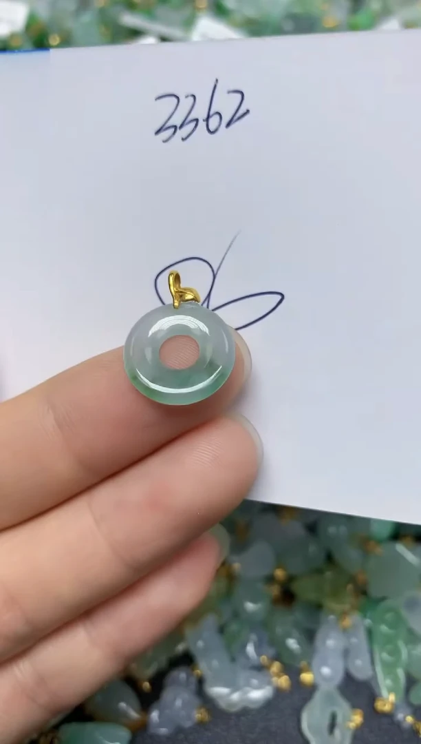 【闪购商品】翡翠挂件18K金镶嵌   天然翡翠A货