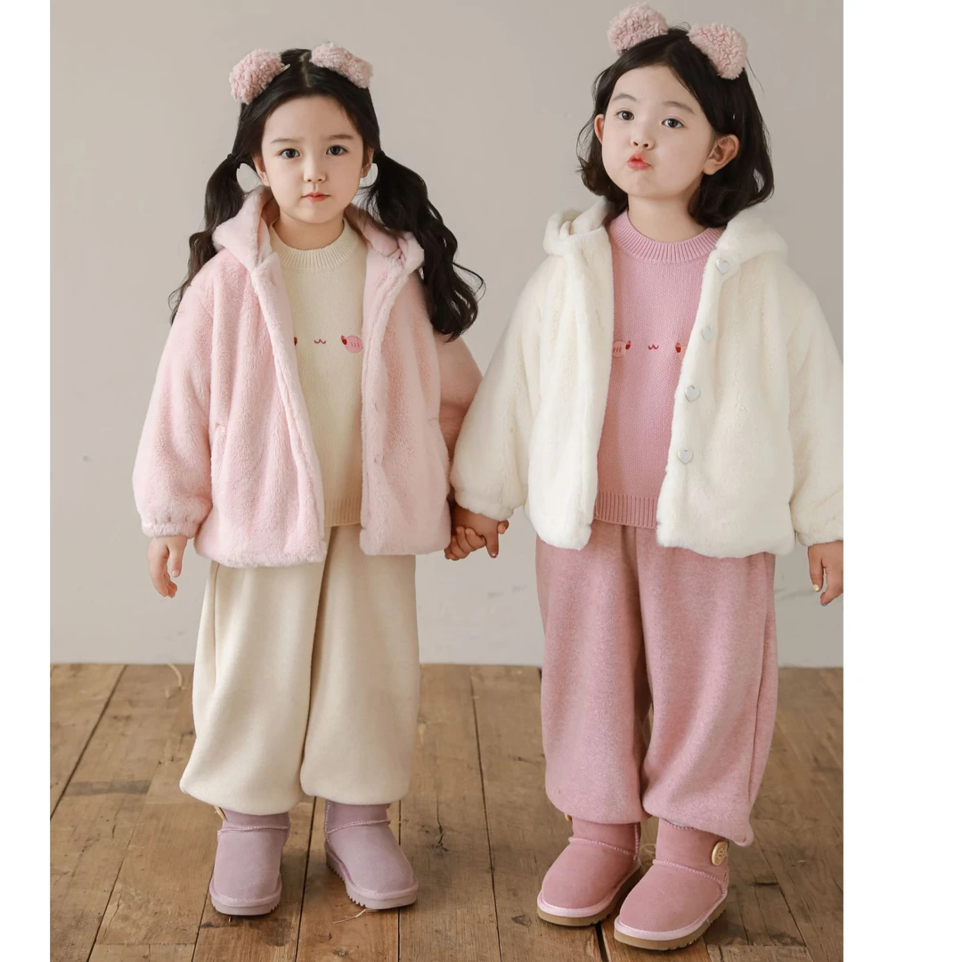 YOEHYAUL/幼悠幼悠 冬一波【甜甜软兔】女童舒适保暖毛绒外套 D3720
