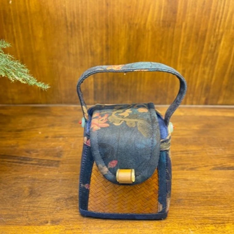 BL001-1（邱峰专属）竹编加布茛净方形杯笼小号