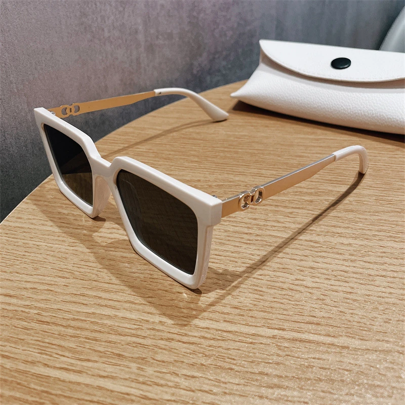 潮流偏光镜片欧美时尚大框太阳镜方形宽边金属镂空镜腿墨镜网红