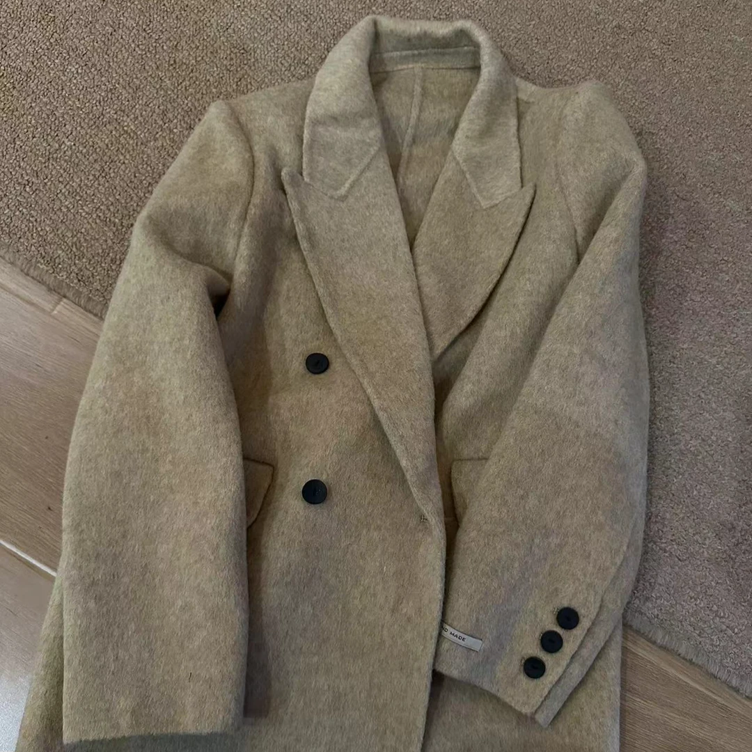 韩系咖绿色西装大衣