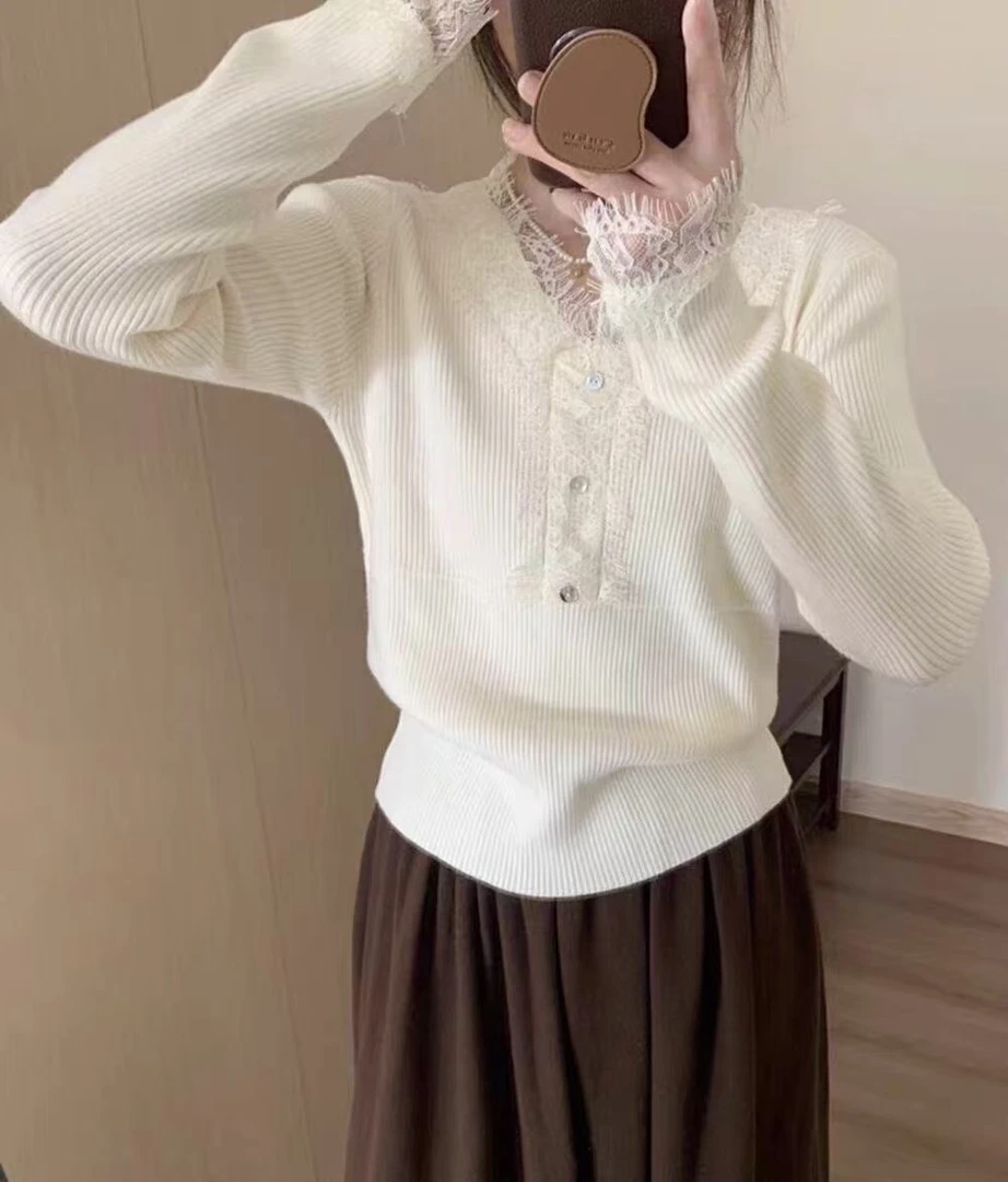 蕾丝花边拼接毛衣