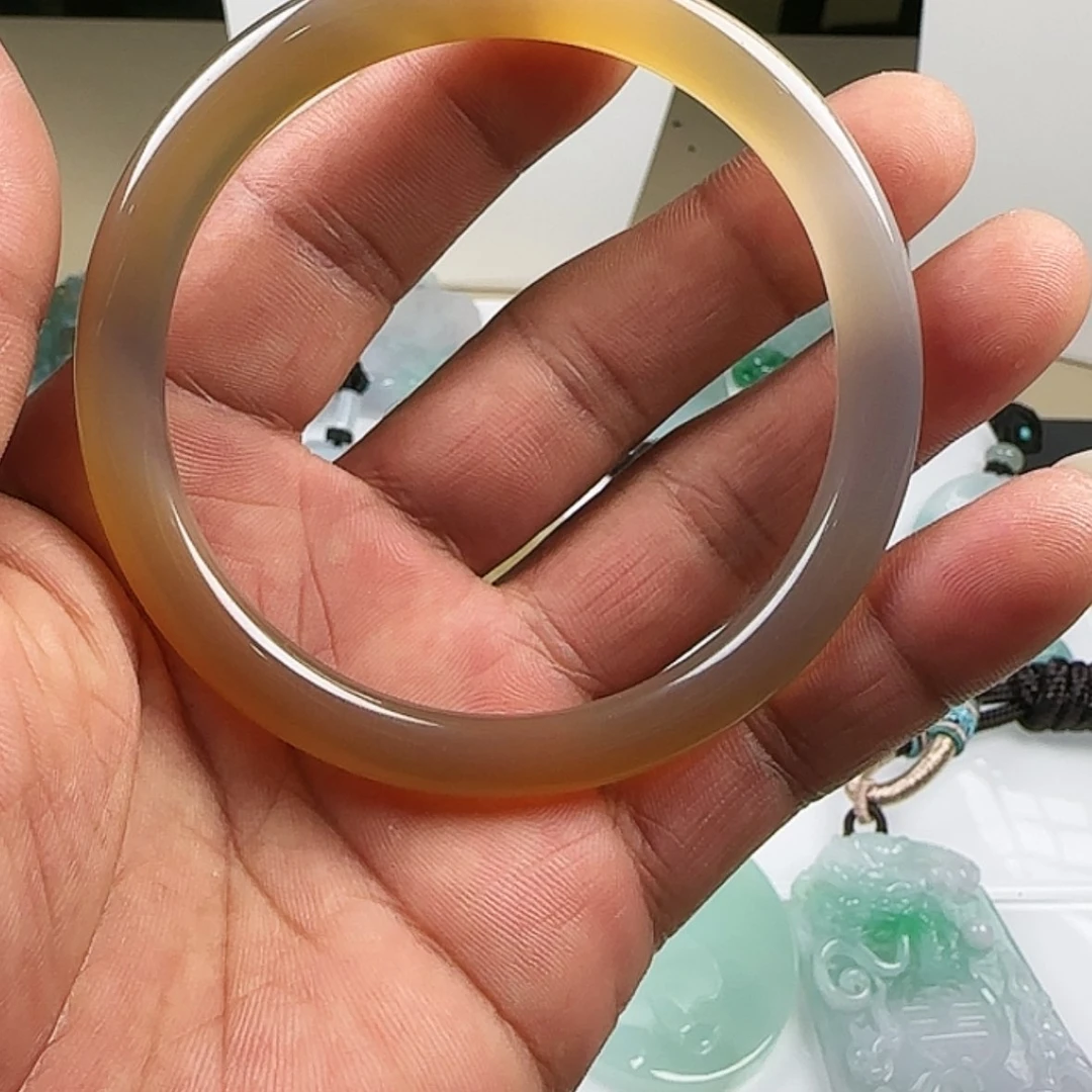 【闪购商品】玛瑙/玉髓手镯未镶嵌