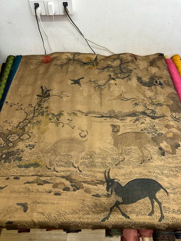 三羊开泰，百鸟朝凤，旭日东升，好事成双，四季如春，吉祥如意