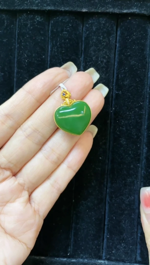 【闪购商品】和田玉吊坠18K金镶嵌