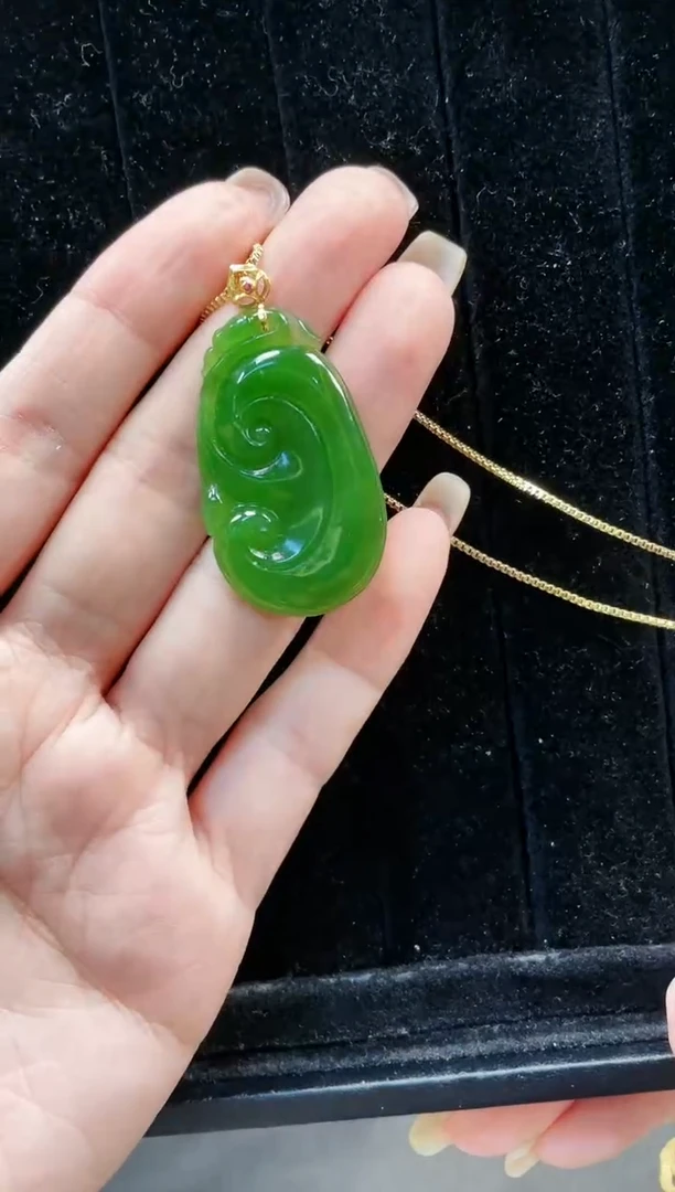 【闪购商品】和田玉吊坠18K金镶嵌
