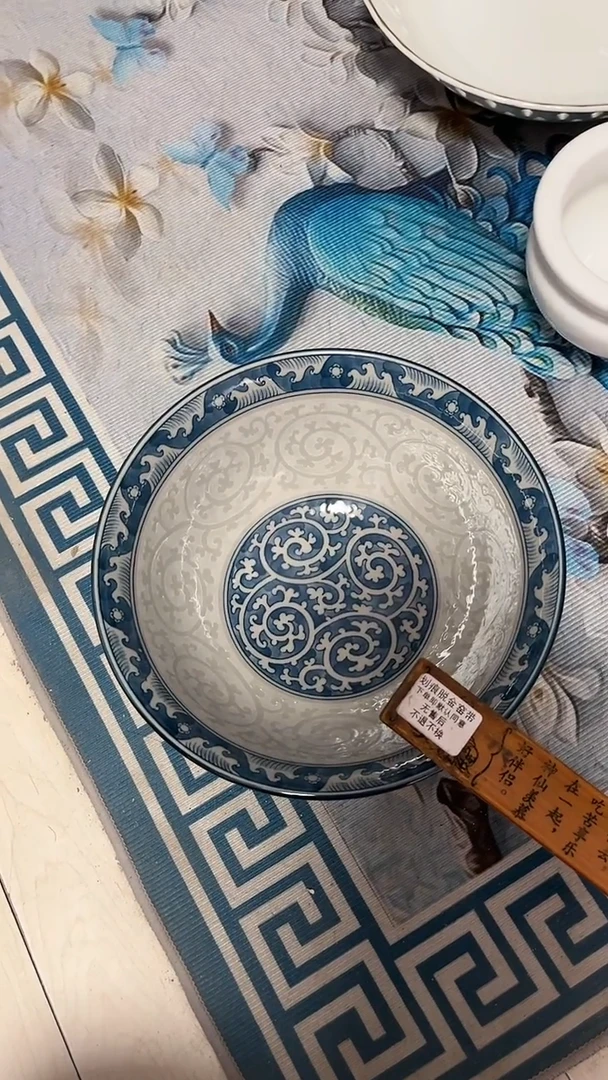 【闪购商品】碗135-点关注加灯牌，满18包邮！
