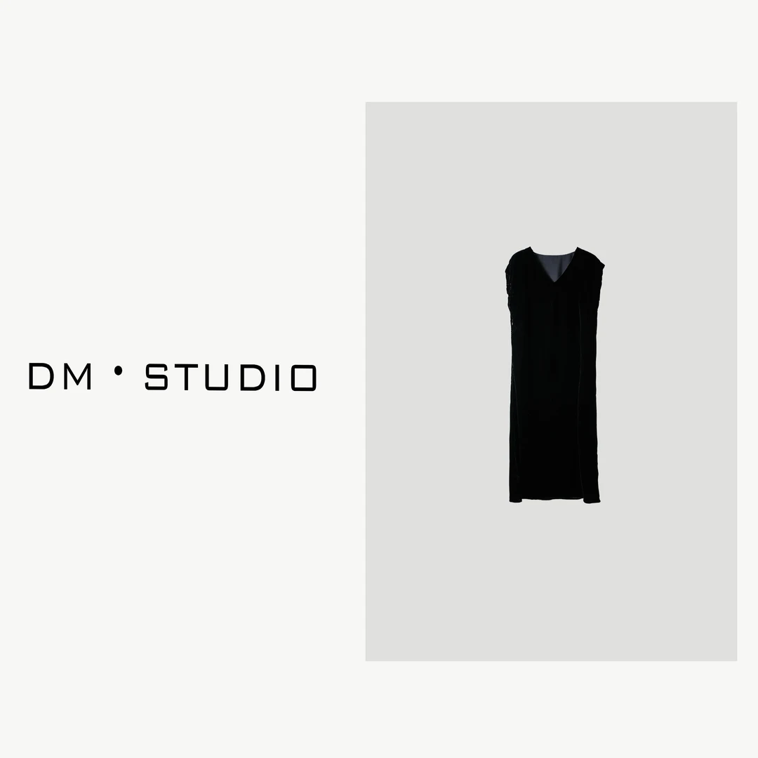 DEDM-DM•STUDIO/夏季法式气质轻奢V领无袖开叉丝绒连衣裙（31335）