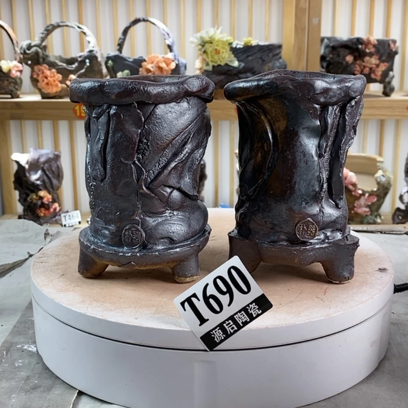 【闪购商品】紫砂花盆红*妞