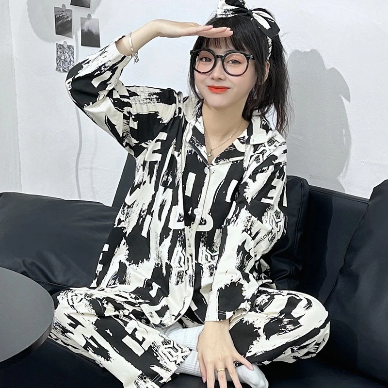 睡衣女2025年新款春秋女士长袖网红爆款可爱休闲家居服两件套