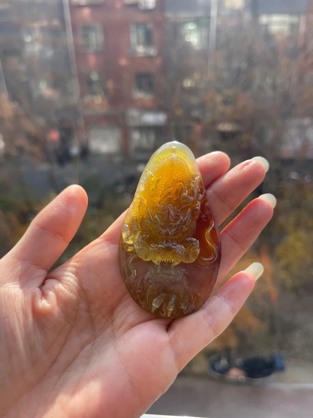 精美花玉龙挂坠吊坠，手工雕刻，颜色超美