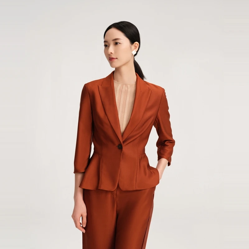 雅莹女装 优雅收腰不规则一粒扣商务西装外套 春夏新款1108A