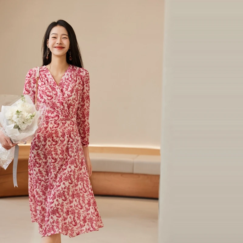 EP YAYING雅莹女装 红色V领连衣裙丝绒茶歇裙 早春新款4637B