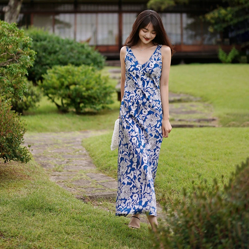 EP YAYING雅莹女装 气质V领收腰吊带连衣裙 夏装新款4210B