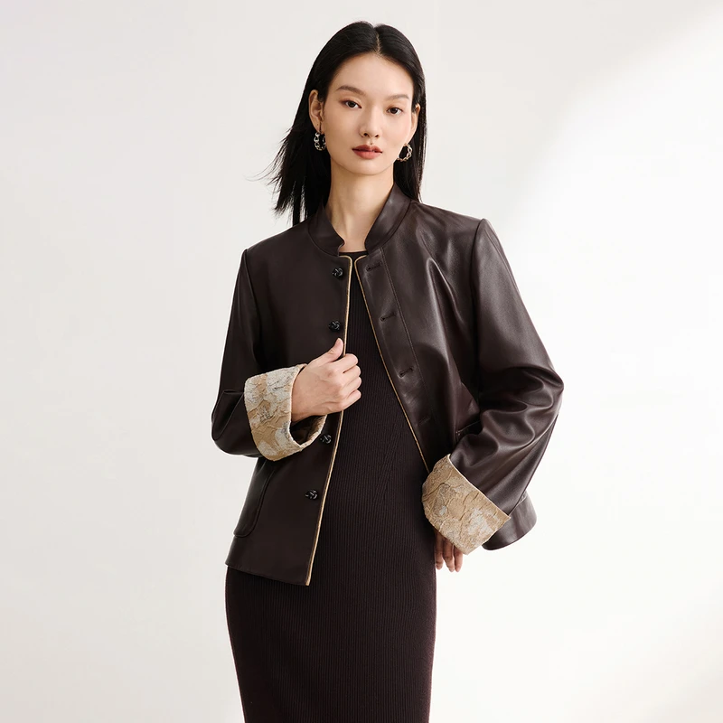 EP雅莹女装 奶油皮质感哑光绵羊皮立领外套 秋装新款P102A