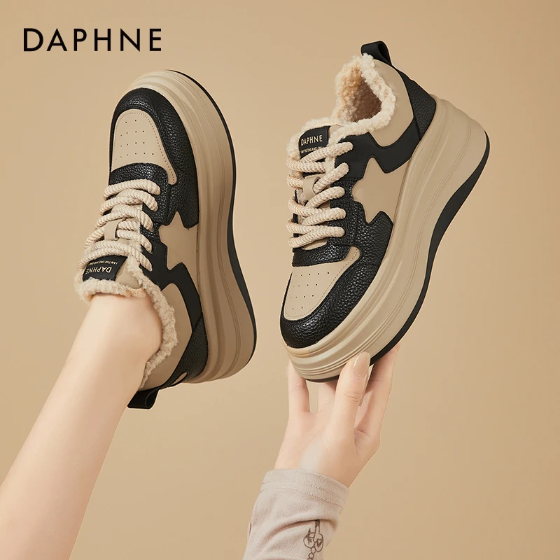 达芙妮厚底板鞋女款秋冬款女鞋冬季加绒加厚休闲二棉鞋爆款运动鞋
