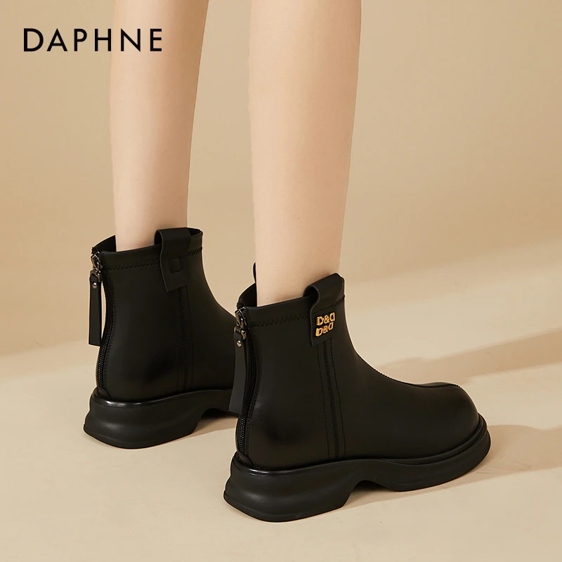 达芙妮英伦风厚底马丁靴女2025秋冬新款短靴小踝靴加绒黑色靴子女