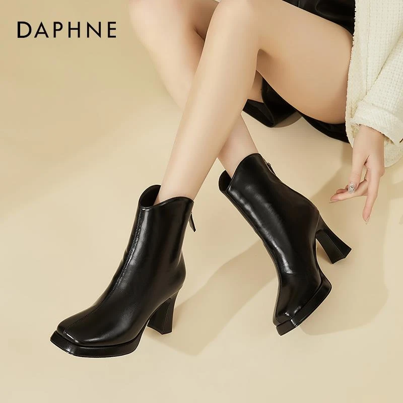 达芙妮粗跟短靴女2025秋季新款加绒厚底方头高跟女靴子增高时装靴