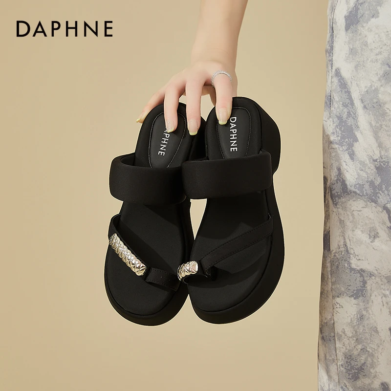 达芙妮厚底拖鞋女款夏季外穿2025新款夏天配裙子的坡跟时尚凉拖鞋