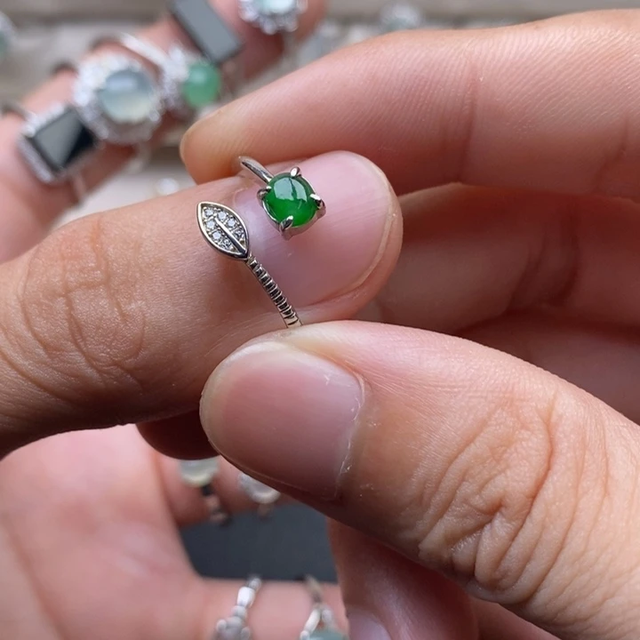 翡翠戒指银S925镶嵌8275659