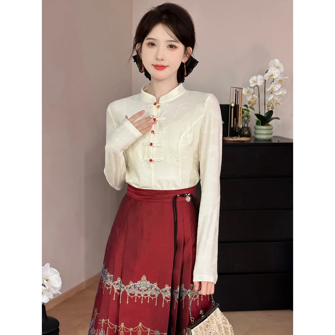 SHAOE清仓专场【云沁】2024女春国风高级感刺绣打底衫减龄上衣