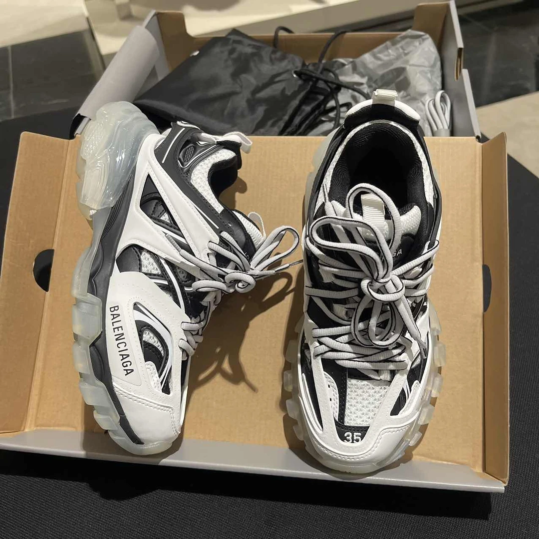 全新未使用 Balenciaga/巴黎世家 /七七/男女同款track