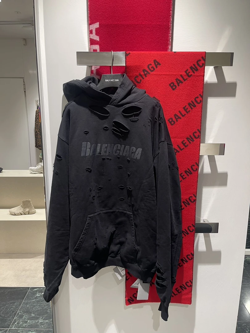 全新未使用 Balenciaga/巴黎世家 /七七/大破洞卫衣