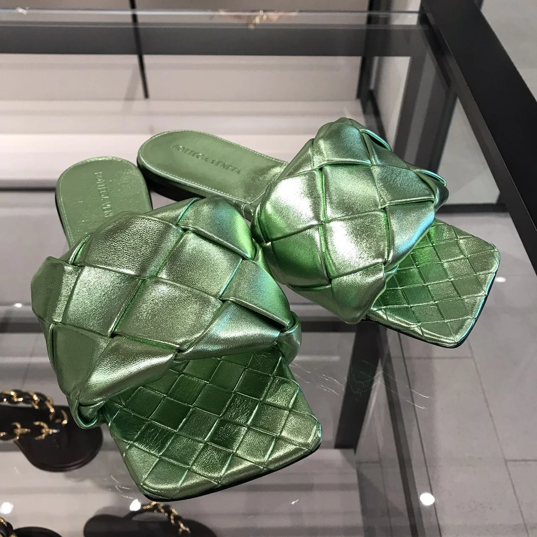 全新未使用 BOTTEGA VENETA/葆蝶家 /编织拖鞋