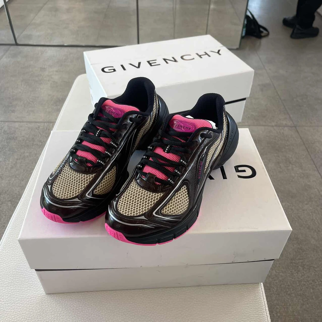 全新未使用 Givenchy/纪梵希 /七七/男士休闲鞋老爹鞋TK-MX