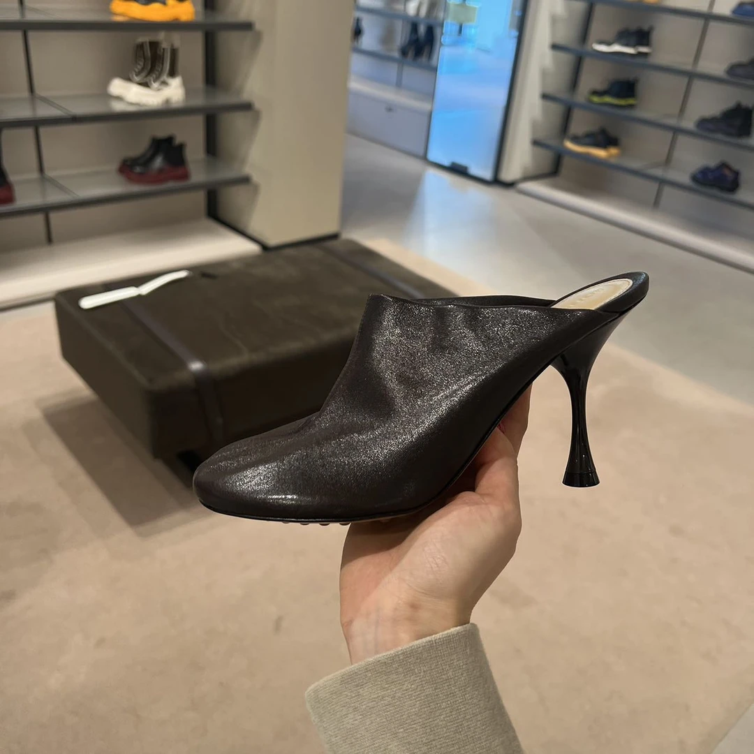 全新未使用 BOTTEGA VENETA/葆蝶家 /Angela/女士高跟穆勒拖