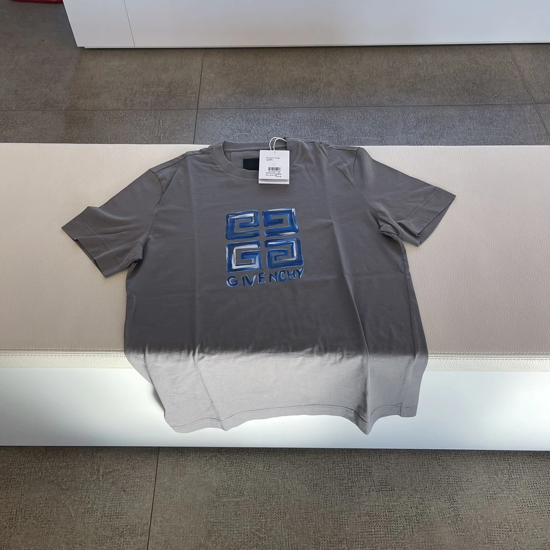 全新未使用 Givenchy/纪梵希 /七七/男短袖