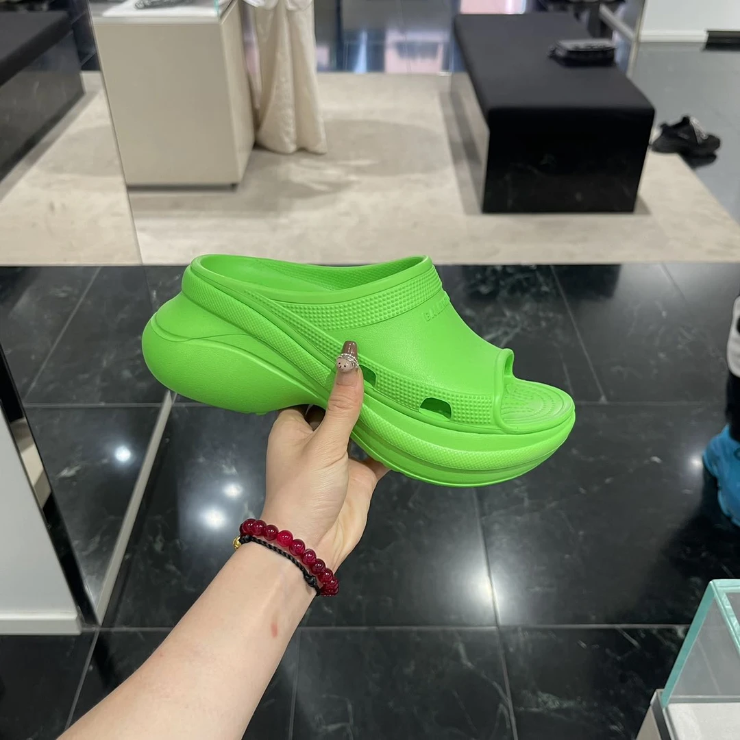全新未使用 Balenciaga/巴黎世家 /七七/拖鞋