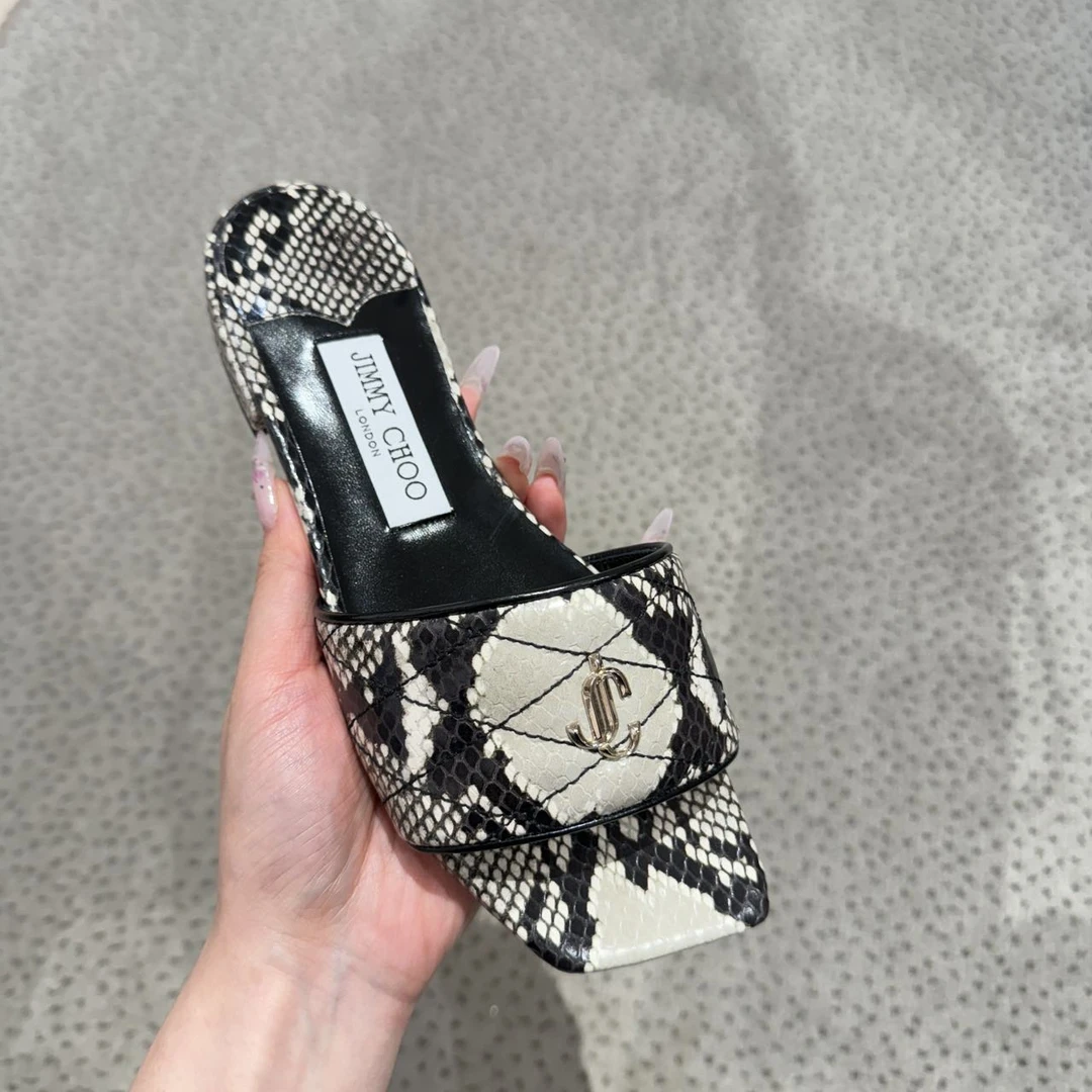 全新未使用 JIMMY CHOO/吉米周 /周仰杰/XIAOYU/拖鞋