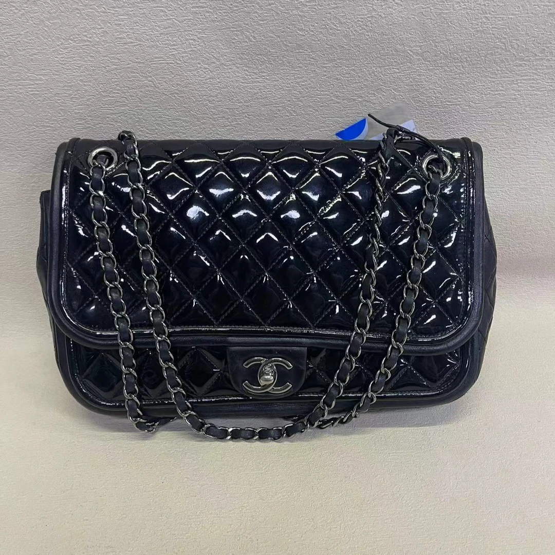 95新 Chanel/香奈儿 cf中号季节款漆皮/BG22013334